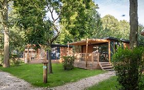 Camping De Paris 4*